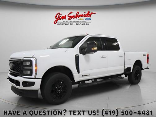 Oxford White 2025 Ford F-250 Lariat
