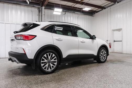2022 Ford Escape Titanium