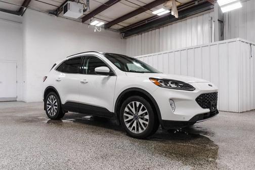 2022 Ford Escape Titanium