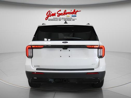 Star White 2026 Ford Explorer ST-Line