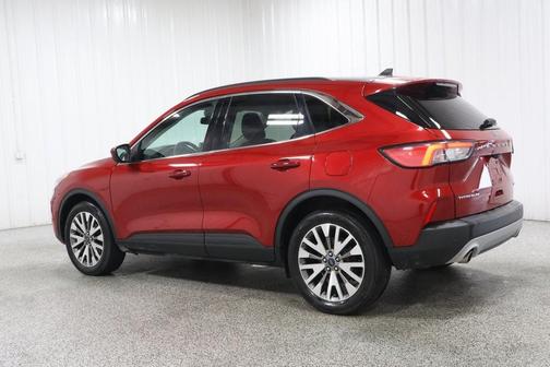 2021 Ford Escape Titanium Hybrid