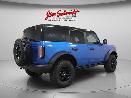Velocity Blue Metallic 2026 Ford Bronco Badlands