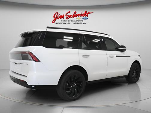 Pristine White 2025 Lincoln Navigator Reserve