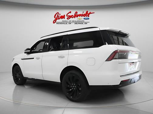 Pristine White 2025 Lincoln Navigator Reserve