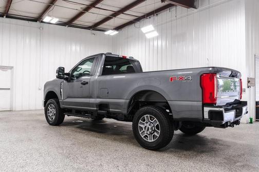 2025 Ford F-350 XLT