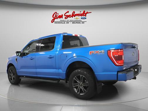 Velocity Blue Metallic 2021 Ford F-150 XLT