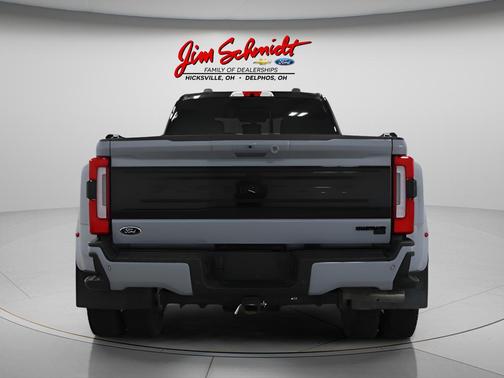 2025 Ford F-450 Platinum