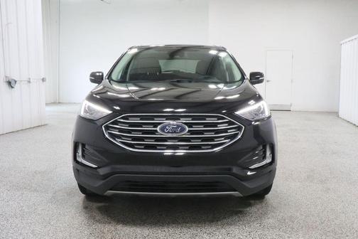 Agate Black Metallic 2024 Ford Edge Titanium