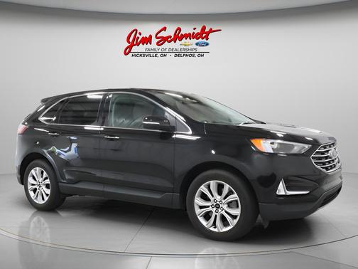 Agate Black Metallic 2024 Ford Edge Titanium