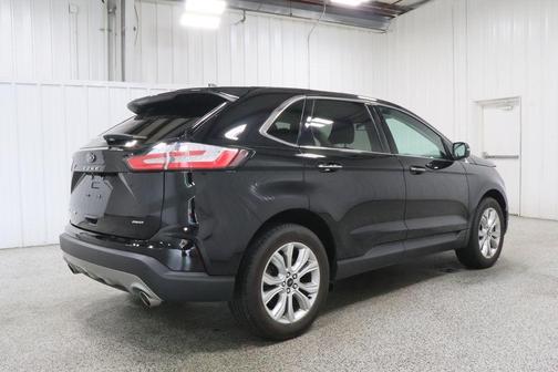 Agate Black Metallic 2024 Ford Edge Titanium