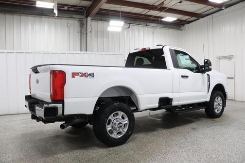 2025 Ford F-350 XLT