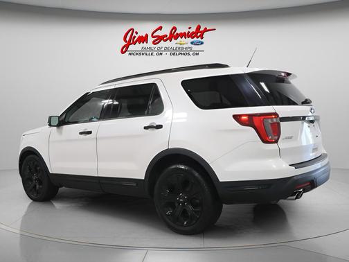 White Platinum Tri-Coat Metallic 2019 Ford Explorer sport