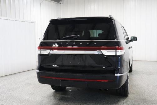 2023 Lincoln Navigator L Reserve