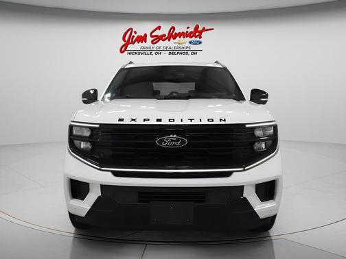 Star White 2025 Ford Expedition Max Platinum
