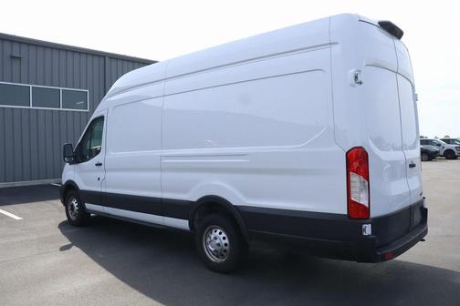 2023 Ford Transit-250