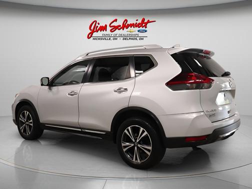 Brilliant Silver 2018 Nissan Rogue SL