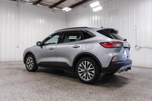 2022 Ford Escape Titanium Hybrid