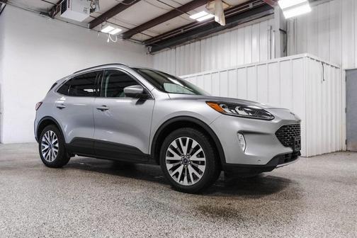 2022 Ford Escape Titanium Hybrid