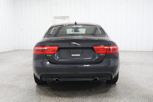 2017 Jaguar XE 25t Prestige