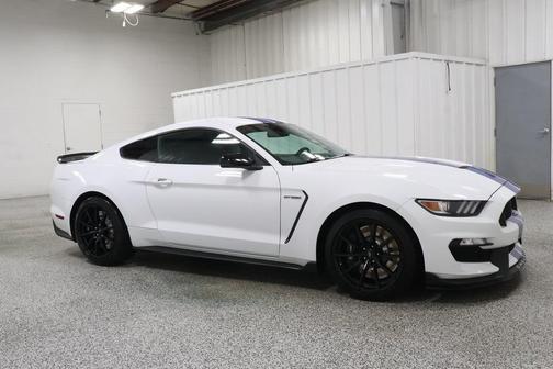2017 Ford Shelby GT350 