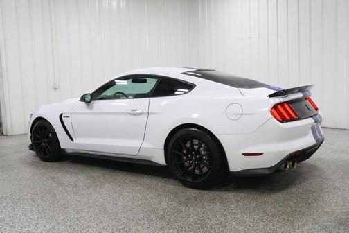 2017 Ford Shelby GT350 