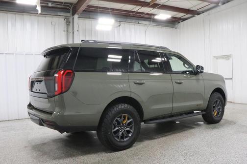 Green 2025 Ford Expedition Tremor