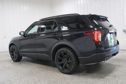 Agate Black Metallic 2023 Ford Explorer ST-Line