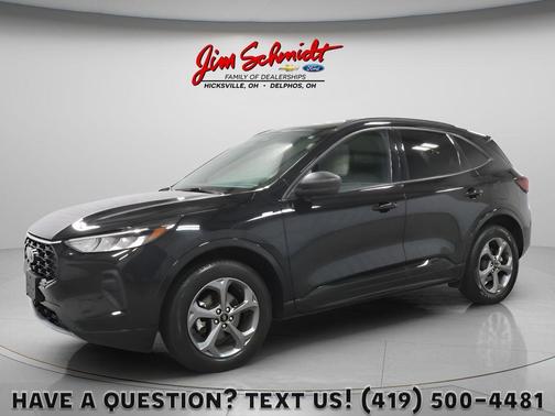 Agate Black Metallic 2024 Ford Escape ST-Line