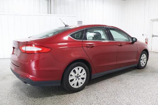 2014 Ford Fusion S