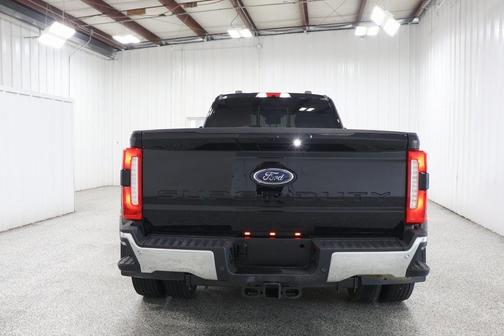 2023 Ford F-450 Lariat