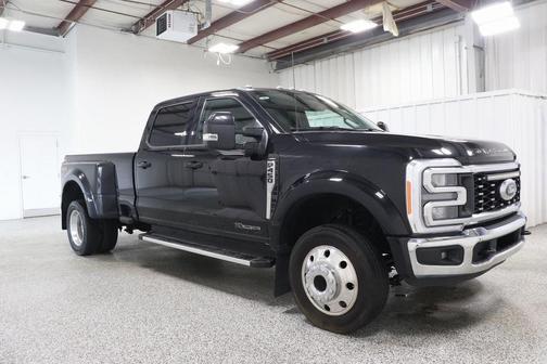2023 Ford F-450 Lariat