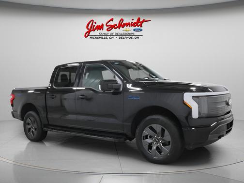 Agate Black Metallic 2025 Ford F-150 Lightning LARIAT