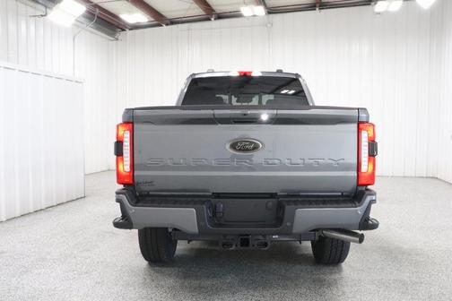 2026 Ford F-350 Lariat Super Duty