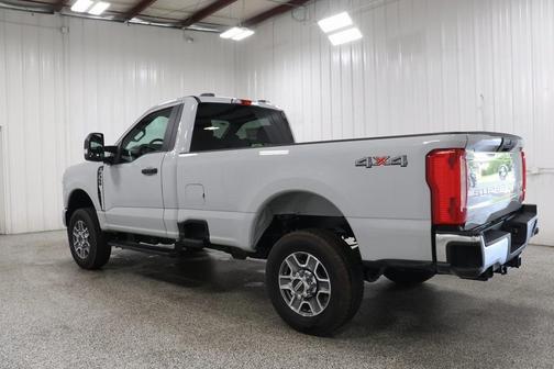 2025 Ford F-350 XLT