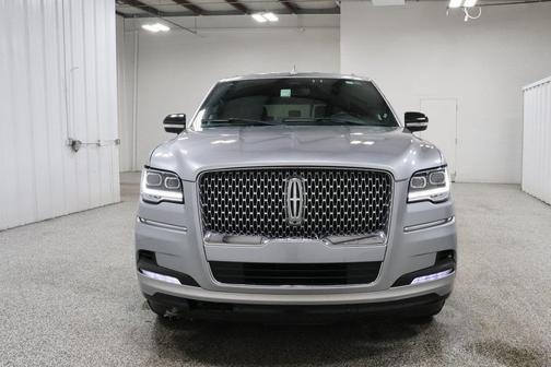 2023 Lincoln Navigator Standard
