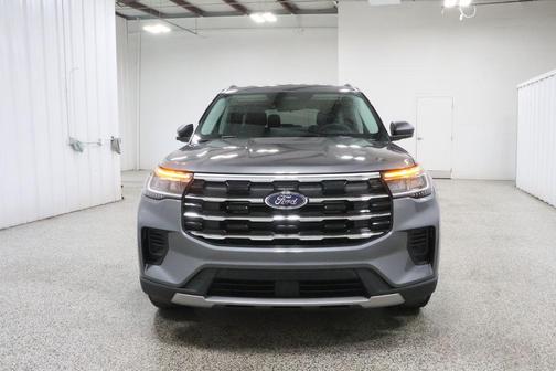 Carbonized Gray Metallic 2026 Ford Explorer Active