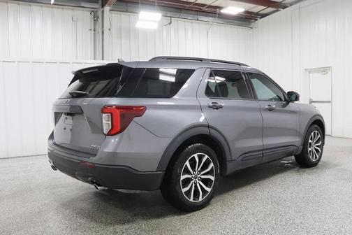 2022 Ford Explorer ST-Line