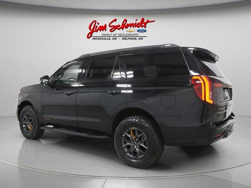 Agate Black Metallic 2025 Ford Expedition Tremor