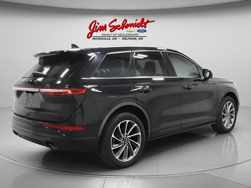 Infinite Black Metallic 2022 Lincoln Corsair Grand Touring