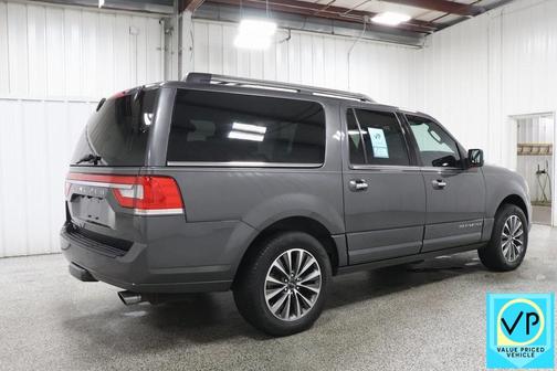 2017 Lincoln Navigator L Select
