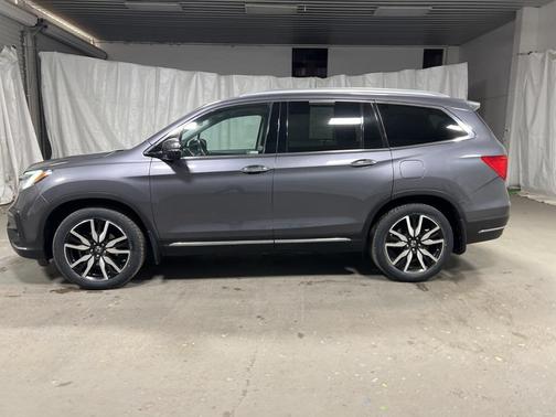 2022 Honda Pilot Touring 7-Passenger