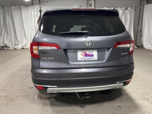 2022 Honda Pilot Touring 7-Passenger