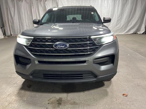Carbonized Gray Metallic 2022 Ford Explorer XLT