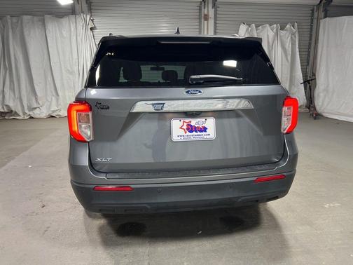 Carbonized Gray Metallic 2022 Ford Explorer XLT