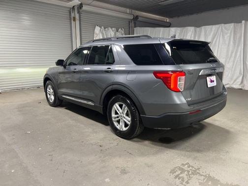 Carbonized Gray Metallic 2022 Ford Explorer XLT