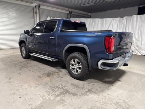 Pacific Blue Metallic 2020 GMC Sierra 1500 SLT