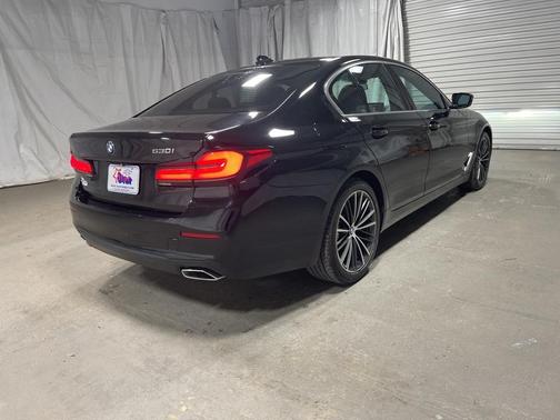 2021 BMW 530 i