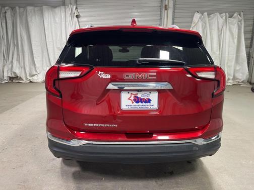 Cayenne Red 2022 GMC Terrain SLT