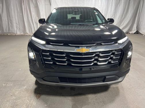 Black Metallic 2026 Chevrolet Equinox LT