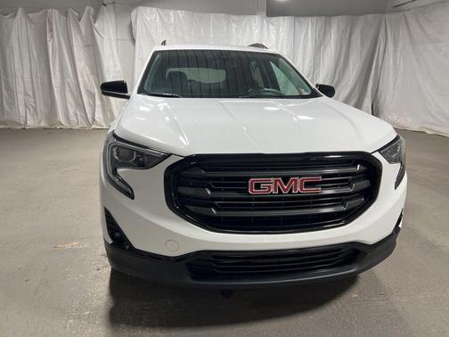 Summit White 2020 GMC Terrain SLT